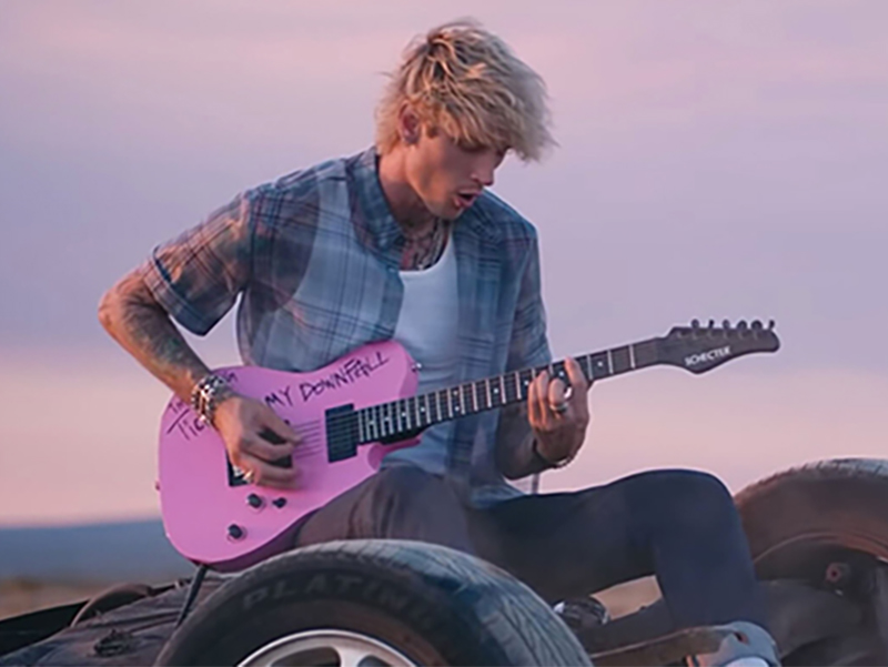 SCHECTER Machine Gun Kelly Signature PT